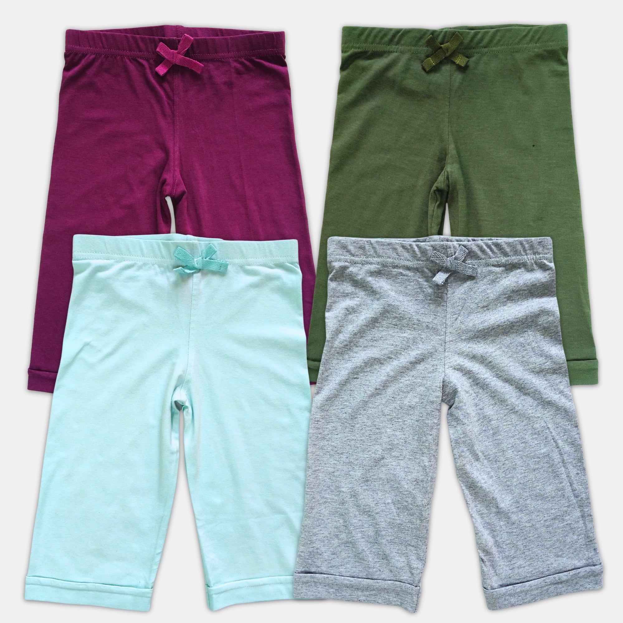 # 13B/Lot4 - Girl 3/4th Shorts